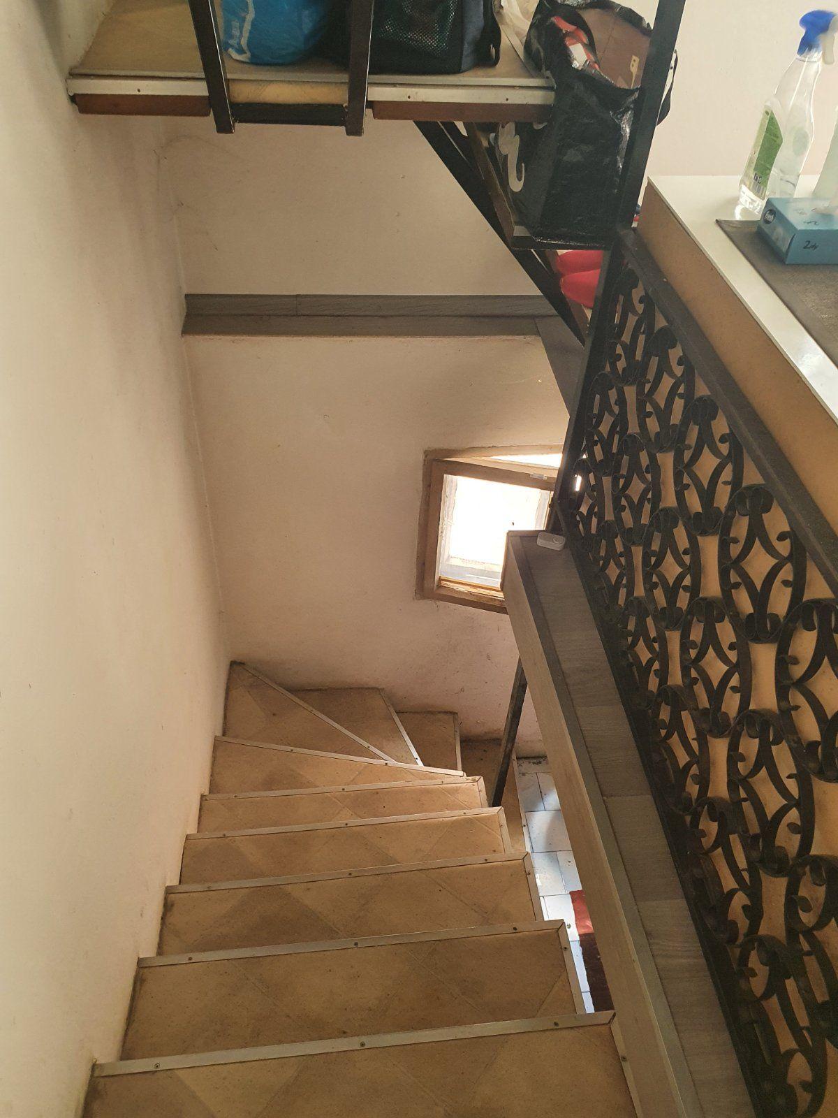 Будинок, 990 м², 103 000$ — FAKTOR